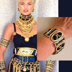 Vintage Hinged Bracelet - Chunky Statement Gold 1980s